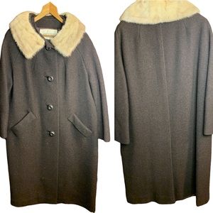 Vintage Sycamore Brown Wool Coat with Fur Collar Button Up Rike-Kumler Co 1950s